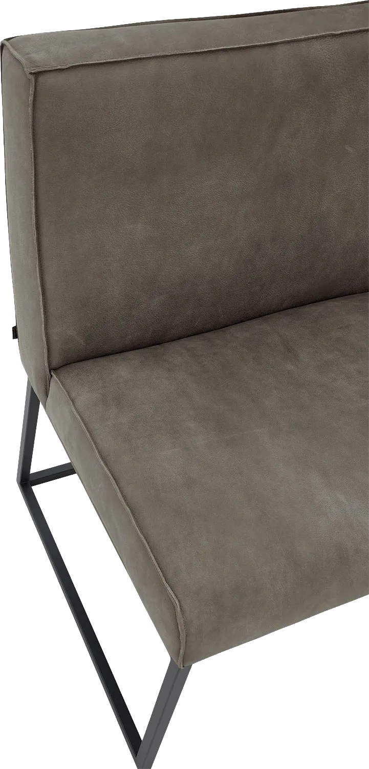 8210537-06